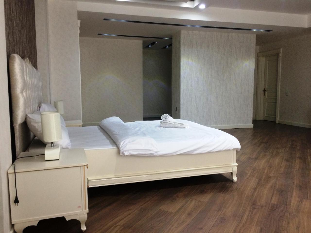 באקו Park Azure Apartment Deluxe 2 Bedroom מראה חיצוני תמונה