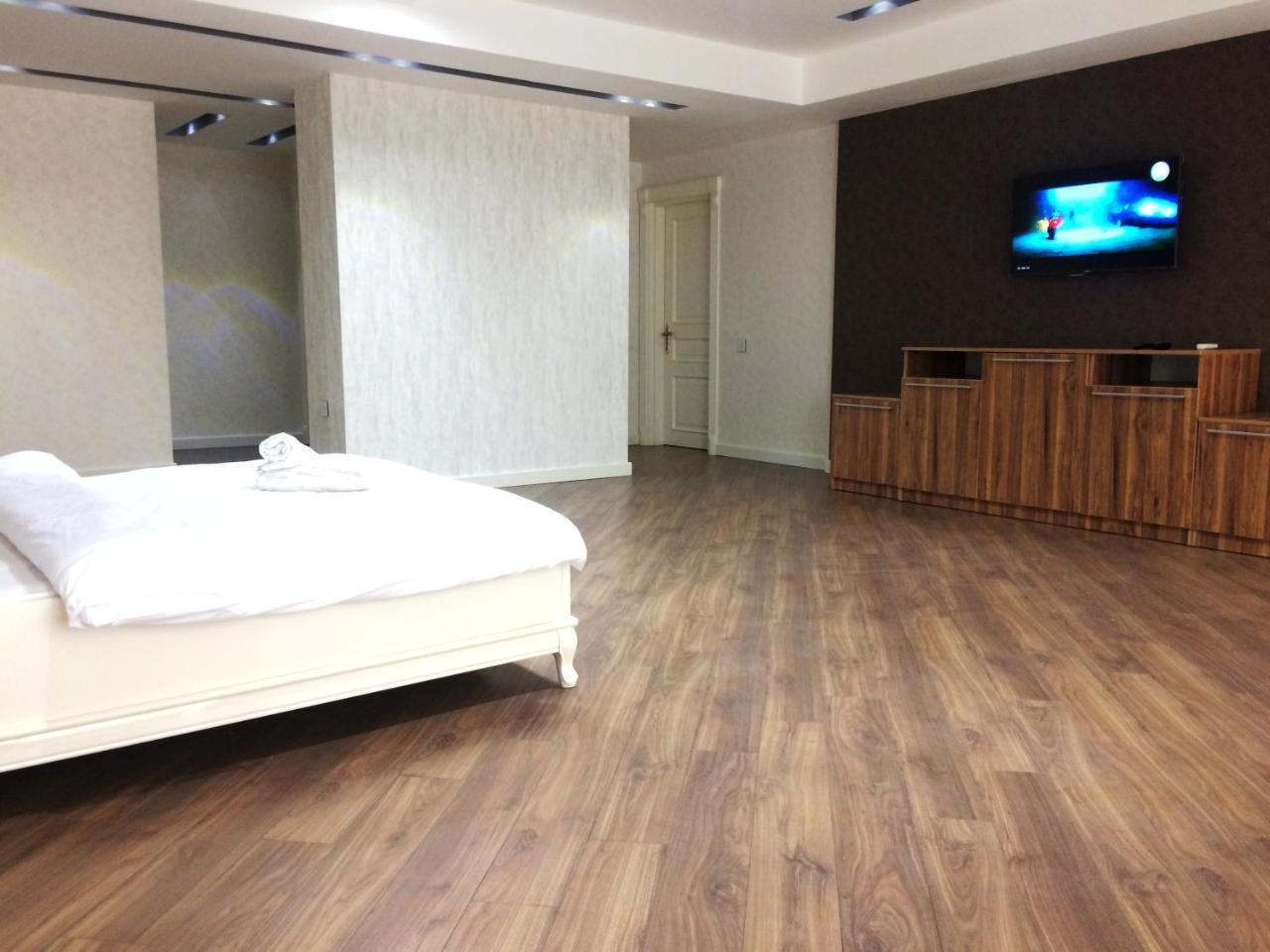 באקו Park Azure Apartment Deluxe 2 Bedroom מראה חיצוני תמונה